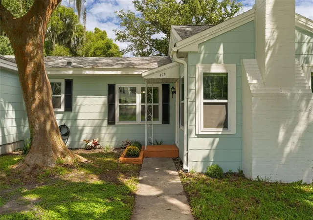 Photo 3 of Single family home for sale at 408 S 12th Street, Leesburg, FL 34748 | MLS# G5117517 | Listing updated on 2026-09-28