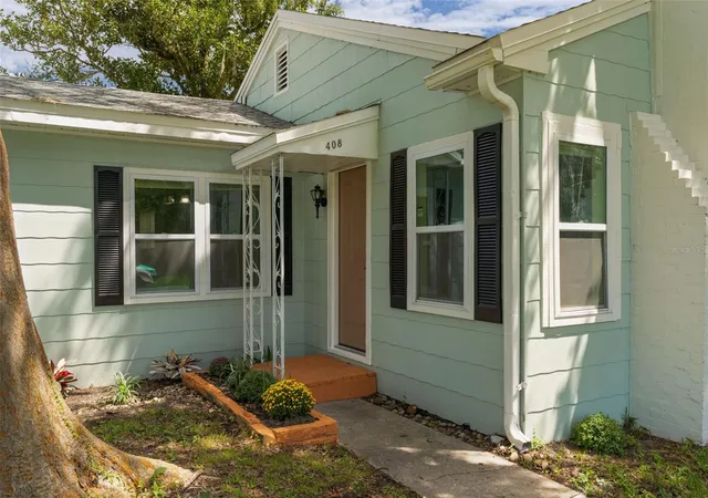 Photo 4 of Single family home for sale at 408 S 12th Street, Leesburg, FL 34748 | MLS# G5117517 | Listing updated on 2026-09-28