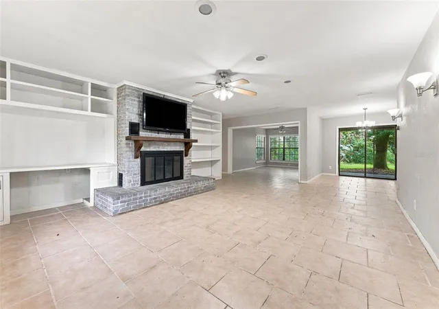 Photo 3 of Single family home for sale at 5903 Lakeside Dr, Lutz, FL 33558 | MLS# TB8546588 | Listing updated on 2026-10-05