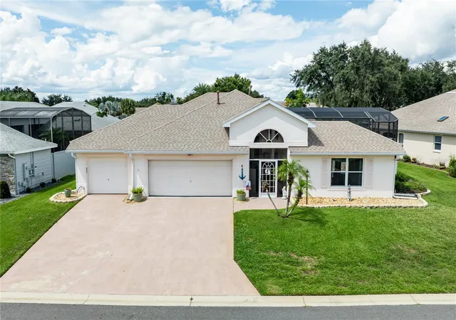 Photo 1 of Single family home for sale at 3347 Saratoga Dr, Tavares, FL 32778 | MLS# G5117523 | Listing updated on 2026-09-15