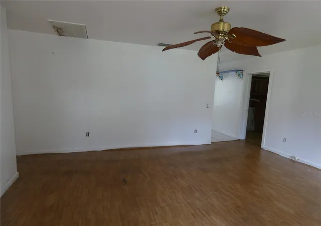 Photo 3 of Single family home for sale at 20919 Sw Robin Dr, Dunnellon, FL 34431 | MLS# OM731908 | Listing updated on 2026-09-10