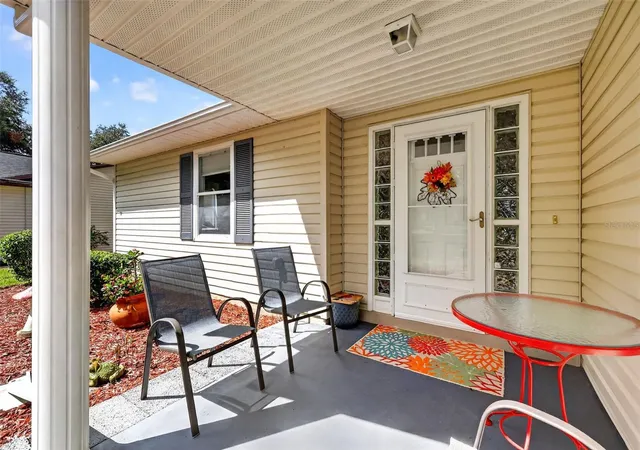 Photo 3 of Sale Pending at 1036 Scotch Pine Ct, Leesburg, FL 34788 | MLS# G5117529 | Listing updated on 2026-10-22
