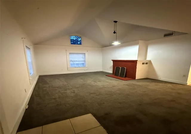 Photo 4 of Single family home for sale at 143 Bulldog Ln, Umatilla, FL 32784 | MLS# G5117533 | Listing updated on 2026-09-11