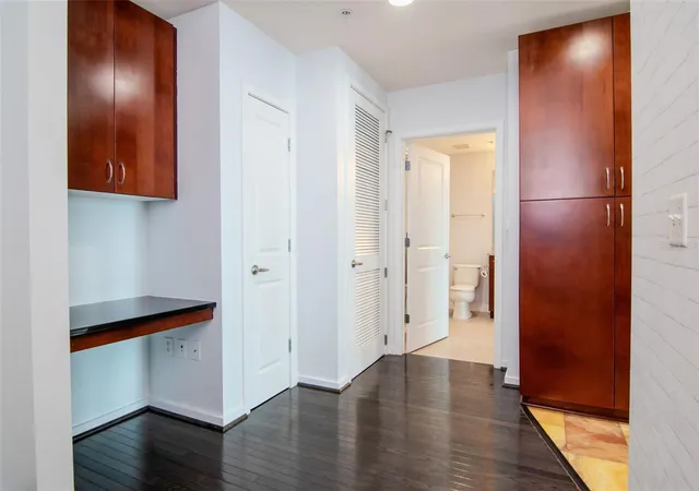 Photo 3 of Condo for sale at 777 N Ashley Dr #2608, Tampa, FL 33602 | MLS# TB8546683 | Listing updated on 2026-09-11