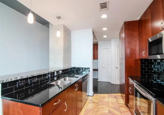 Photo 3 of Condo for sale at 777 N Ashley Dr #2608, Tampa, FL 33602 | MLS# TB8546683 | Listing updated on 2026-10-27