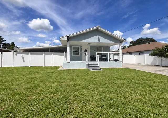 Photo 2 of Single family home for sale at 2907 W Palmetto St, Tampa, FL 33607 | MLS# TB8546708 | Listing updated on 2026-09-13
