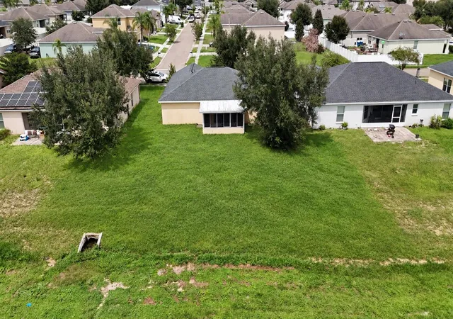 Photo 13 of Single family home for sale at 500 Highland Meadows Ave, DAVENPORT, FL 33837 | MLS# O6440212 | Listing updated on 2026-10-12