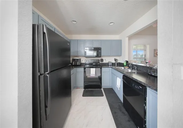 Photo 3 of Single family home for sale at 500 Highland Meadows Ave, Davenport, FL 33837 | MLS# O6440212 | Listing updated on 2026-10-12