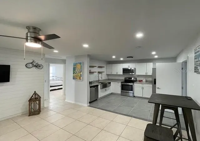 Photo 2 of Single family home for sale at 2830 Colbert Cir, Melbourne, FL 32901 | MLS# V4951179 | Listing updated on 2026-09-11