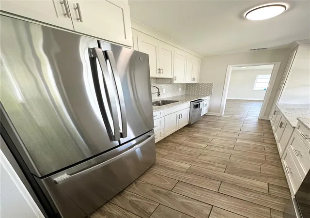 Photo 3 of Single family home for sale at 3101 13th Avenue W, Bradenton, FL 34205 | MLS# A4705501 | Listing updated on 2026-09-12