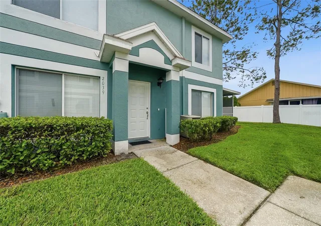 Photo 2 of Townhouse for sale at 2039 Fluorshire Dr, Brandon, FL 33511 | MLS# TB8546737 | Listing updated on 2026-09-29