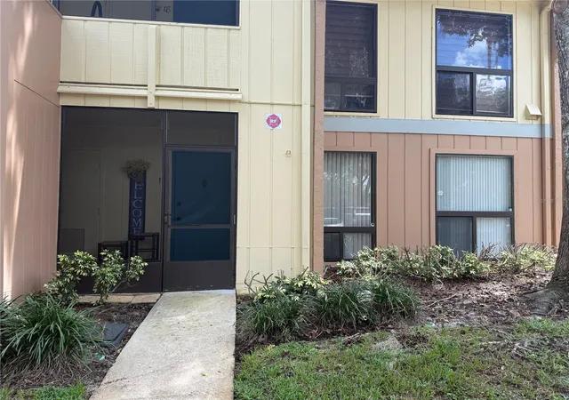 Photo 1 of Condo for sale at 417 Sheoah Blvd #17, Winter Springs, FL 32708 | MLS# O6440232 | Listing updated on 2026-10-01