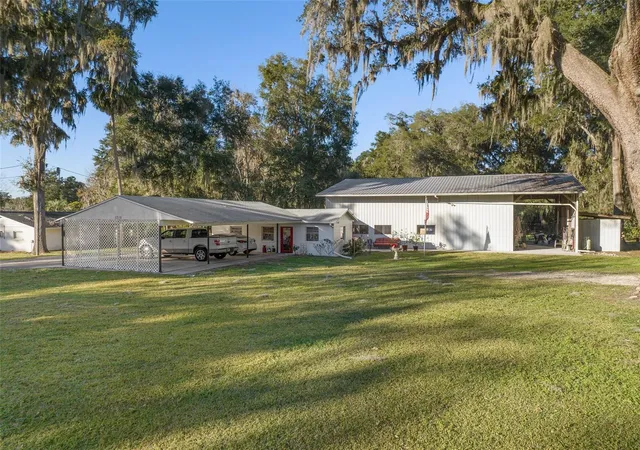 Photo 1 of Single family home for sale at 5715 Se 109th Street, Belleview, FL 34420 | MLS# O6440238 | Listing updated on 2026-09-11