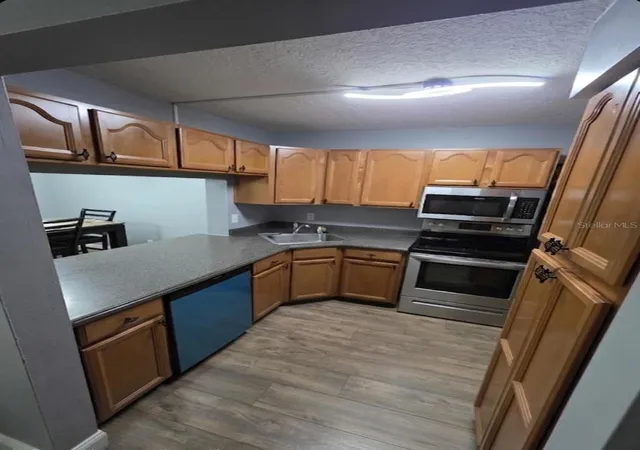 Photo 4 of Condo for sale at 1624 S Pine Ridge Cir #D2, Sanford, FL 32773 | MLS# S5157208 | Listing updated on 2026-09-11