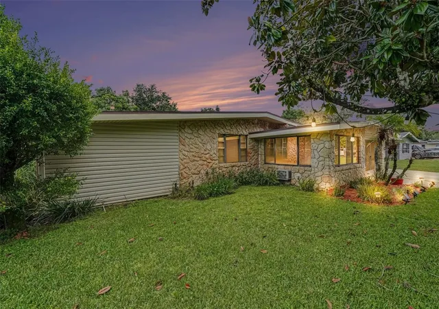 Photo 2 of Single family home for sale at 307 Tucker Dr, Sanford, FL 32773 | MLS# O6440251 | Listing updated on 2026-09-15
