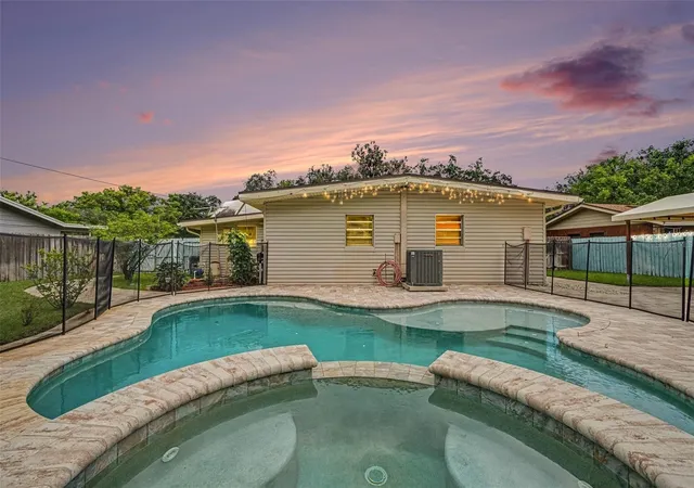 Photo 3 of Single family home for sale at 307 Tucker Dr, Sanford, FL 32773 | MLS# O6440251 | Listing updated on 2026-09-15