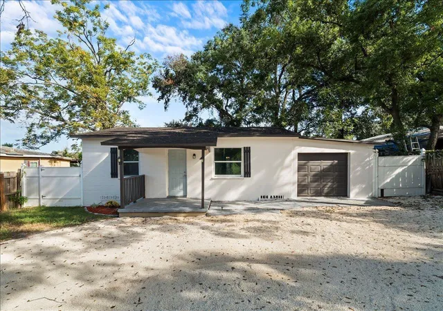 Photo 1 of Single family home for sale at 704 E Wilma St, Tampa, FL 33612 | MLS# TB8546760 | Listing updated on 2026-10-04