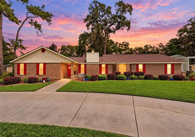 Photo 1 of Single family home for sale at 3719 Se 4th Street, Ocala, FL 34471 | MLS# OM731935 | Listing updated on 2026-09-14