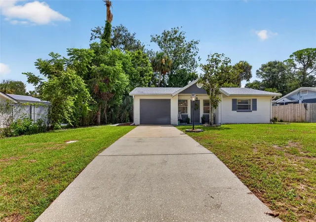 Photo 4 of Single family home for sale at 5103 Taylor Ave, Port Orange, FL 32127 | MLS# O6440269 | Listing updated on 2026-10-06