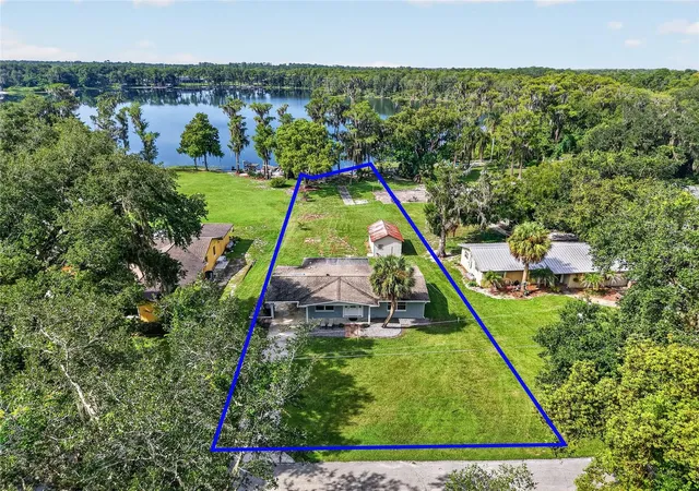 Photo 3 of Single family home for sale at 36345 Clear Lake Dr, Eustis, FL 32736 | MLS# G5117546 | Listing updated on 2026-09-14
