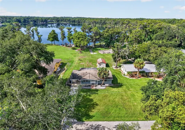 Photo 3 of Single family home for sale at 36345 Clear Lake Dr, Eustis, FL 32736 | MLS# G5117546 | Listing updated on 2026-09-14