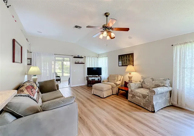 Photo 4 of Sale Pending at 1403 W Schwartz Blvd, Lady Lake, FL 32159 | MLS# OM731942 | Listing updated on 2026-09-14
