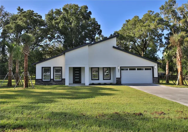 Photo 3 of Single family home for sale at 85 Sw 77th Court, Ocala, FL 34474 | MLS# OM731943 | Listing updated on 2026-09-11