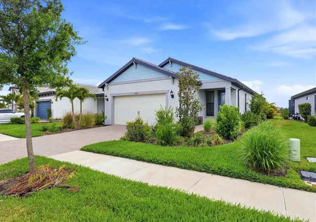 Photo 1 of Single family home for sale at 6229 Fish Eagle Ct, Nokomis, FL 34275 | MLS# N6145682 | Listing updated on 2026-09-24