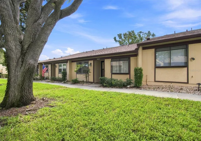 Photo 2 of Condo for sale at 11231 Dollar Lake Dr #4, Port Richey, FL 34668 | MLS# TB8546833 | Listing updated on 2026-09-24