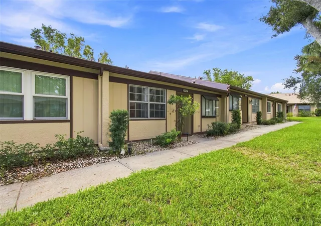 Photo 3 of Condo for sale at 11231 Dollar Lake Dr #4, Port Richey, FL 34668 | MLS# TB8546833 | Listing updated on 2026-09-24