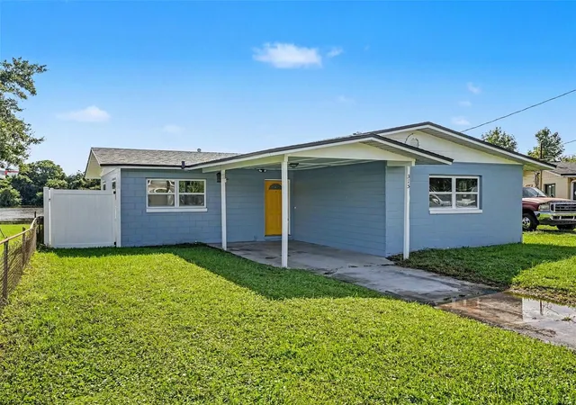Photo 1 of Single family home for sale at 315 Amador Cir, Orlando, FL 32810 | MLS# O6440331 | Listing updated on 2026-09-11