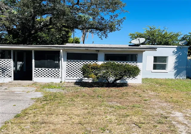 Photo 3 of Single family home for sale at 920 E Seneca Ave, Tampa, FL 33612 | MLS# TB8546852 | Listing updated on 2026-10-04