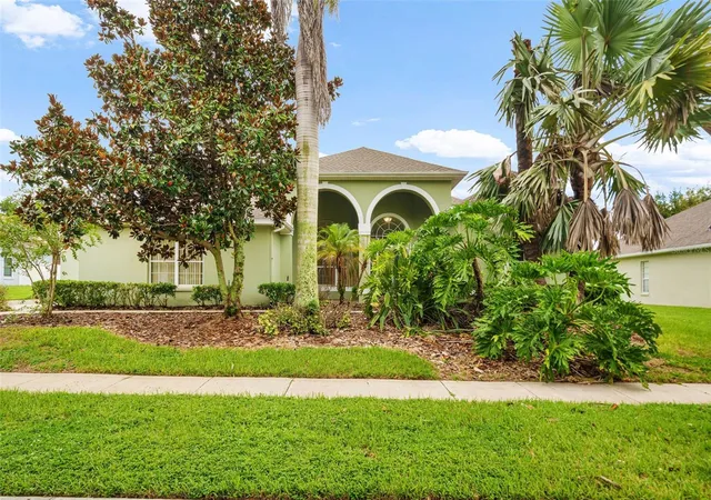 Photo 2 of Single family home for sale at 2806 Spinning Silk Ct, Kissimmee, FL 34747 | MLS# S5157231 | Listing updated on 2026-09-11