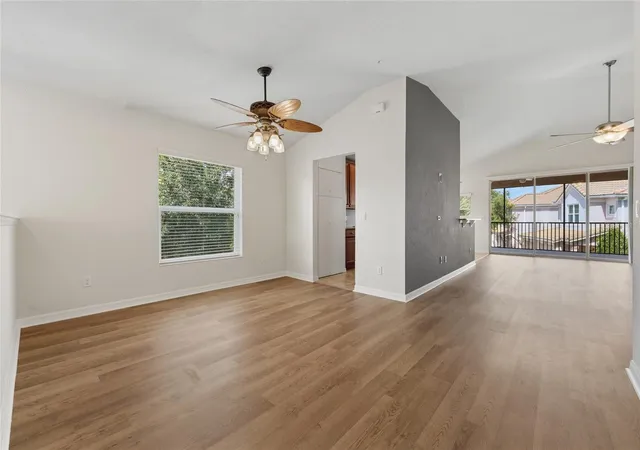 Photo 3 of Condo for sale at 1214 Bella Rose Ct, Davenport, FL 33896 | MLS# O6440353 | Listing updated on 2026-10-02