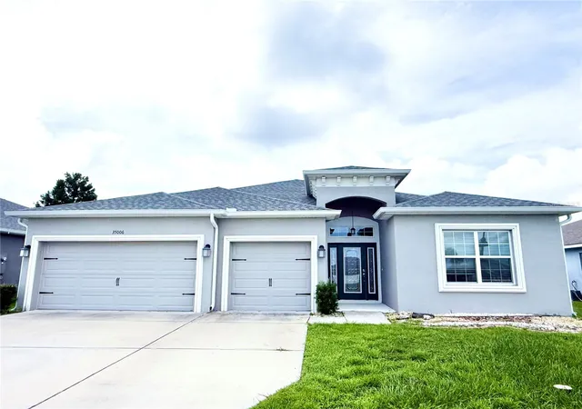 Photo 1 of Single family home for sale at 35006 Long Is Ct, Zephyrhills, FL 33541 | MLS# O6440359 | Listing updated on 2026-09-12