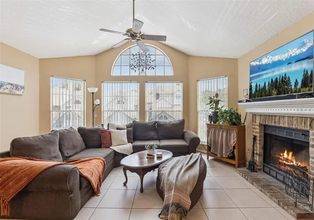 Photo 3 of Condo for sale at 633 Greencove Ter #142, Altamonte Springs, FL 32714 | MLS# O6440371 | Listing updated on 2026-09-15