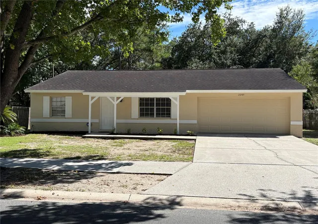 Photo 1 of Single family home for sale at 2285 Crystal Grv Ln, Lakeland, FL 33801 | MLS# TB8546891 | Listing updated on 2026-09-11