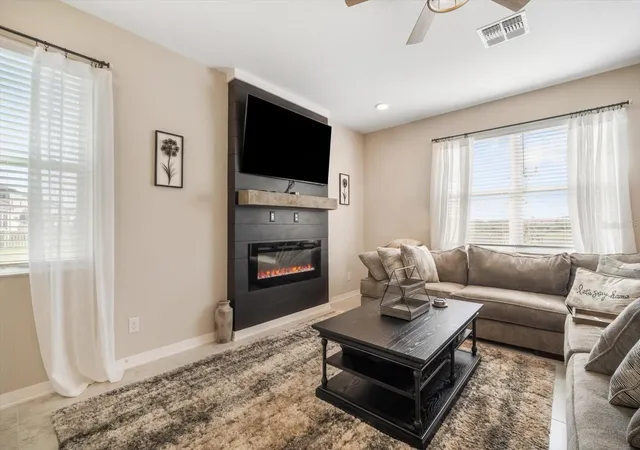 Photo 4 of Single family home for sale at 2882 Autumn Rock Dr, Zephyrhills, FL 33540 | MLS# TB8546892 | Listing updated on 2026-10-06