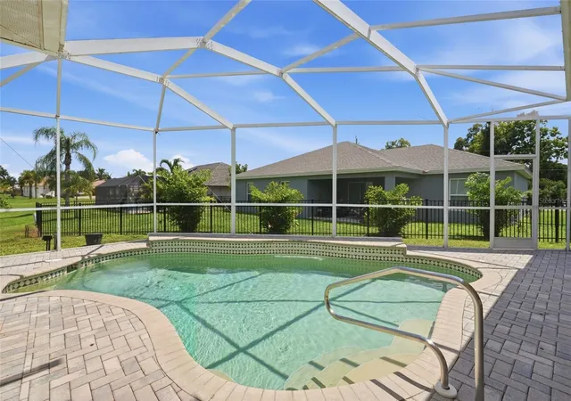 Photo 3 of Single family home for sale at 2262 Rio De Janeiro Ave, Punta Gorda, FL 33983 | MLS# C7530529 | Listing updated on 2026-10-07