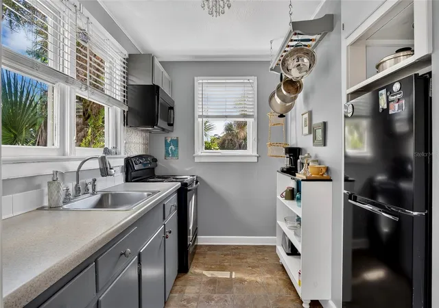 Photo 3 of Single family home for sale at 312 Dunlawton Ave, Port Orange, FL 32127 | MLS# V4951192 | Listing updated on 2026-09-29