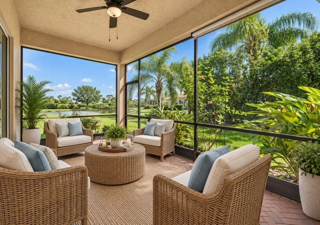 Photo 3 of Single family home for sale at 4904 Rock Is Ct, Wimauma, FL 33598 | MLS# TB8546920 | Listing updated on 2026-09-11