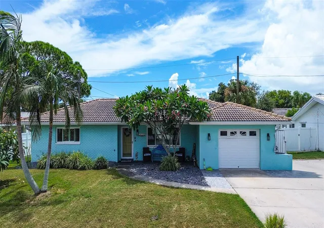 Photo 1 of Single family home for sale at 11138 59th Avenue, Seminole, FL 33772 | MLS# TB8546933 | Listing updated on 2026-09-14