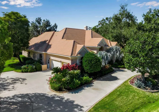 Photo 3 of Sale Pending at 362 Macewen Dr, Osprey, FL 34229 | MLS# A4705572 | Listing updated on 2026-10-07