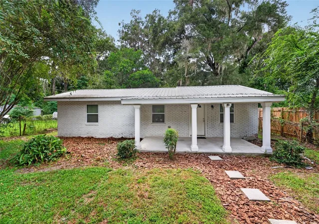 Photo 1 of Single family home for sale at 520 Se 5th Street, Williston, FL 32696 | MLS# OM731968 | Listing updated on 2026-09-11