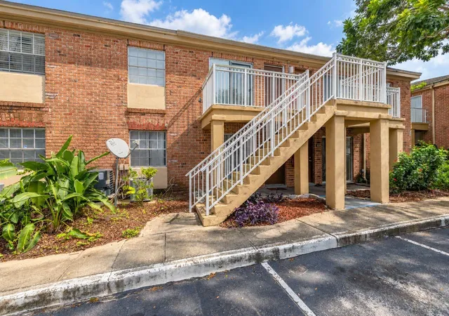Condo for sale at 484 Banyon Tree Cir #100, MAITLAND, FL 32751 | MLS# O6440413