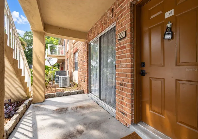 Photo 3 of Condo for sale at 484 Banyon Tree Cir #100, Maitland, FL 32751 | MLS# O6440413 | Listing updated on 2026-10-03