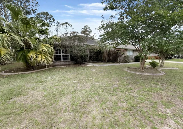 Photo 1 of Single family home for sale at 31 Karas Trl, Palm Coast, FL 32164 | MLS# V4951196 | Listing updated on 2026-10-02