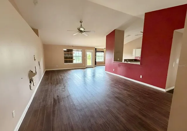 Photo 3 of Single family home for sale at 31 Karas Trl, Palm Coast, FL 32164 | MLS# V4951196 | Listing updated on 2026-10-02