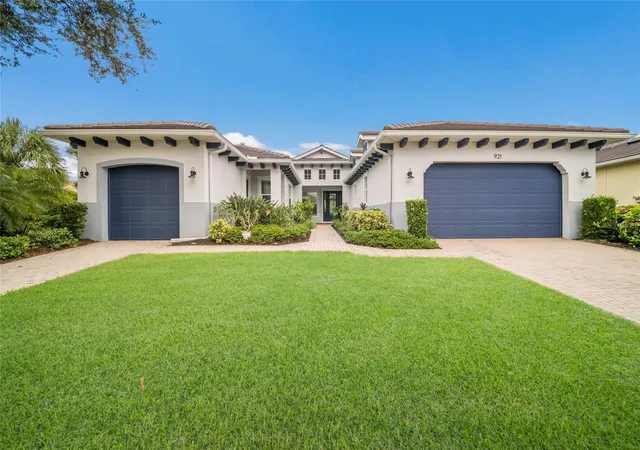 Photo 3 of Single family home for sale at 921 Riverscape St, Bradenton, FL 34208 | MLS# A4705595 | Listing updated on 2026-10-08
