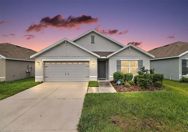 Photo 1 of Single family home for sale at 8510 Triumph Cir, Wildwood, FL 34785 | MLS# G5117573 | Listing updated on 2026-09-30
